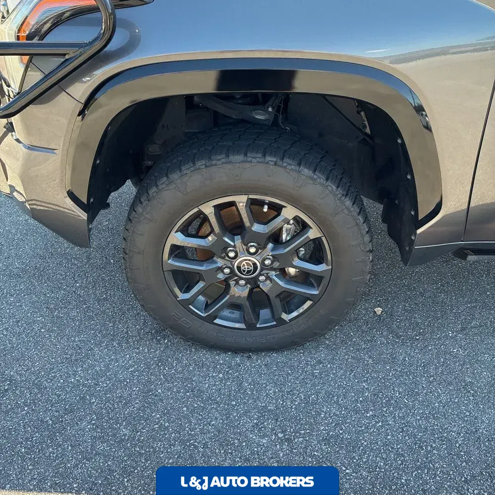 2022 Toyota Tundra Platinum HV