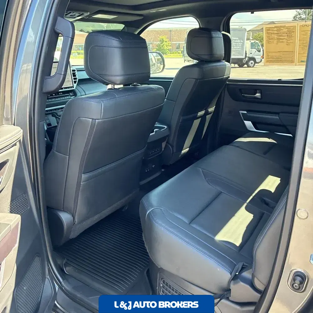 2022 Toyota Tundra Platinum HV