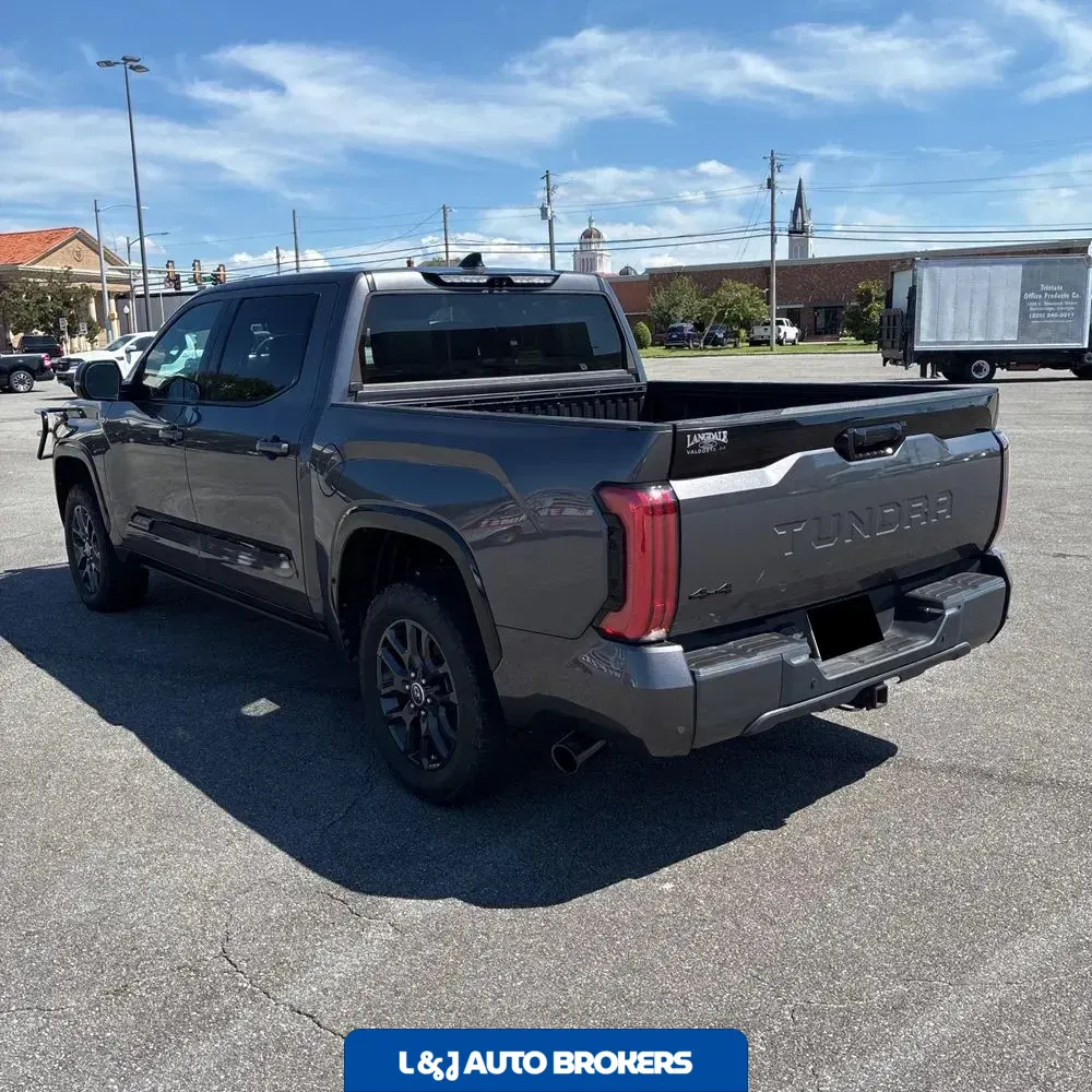 2022 Toyota Tundra Platinum HV