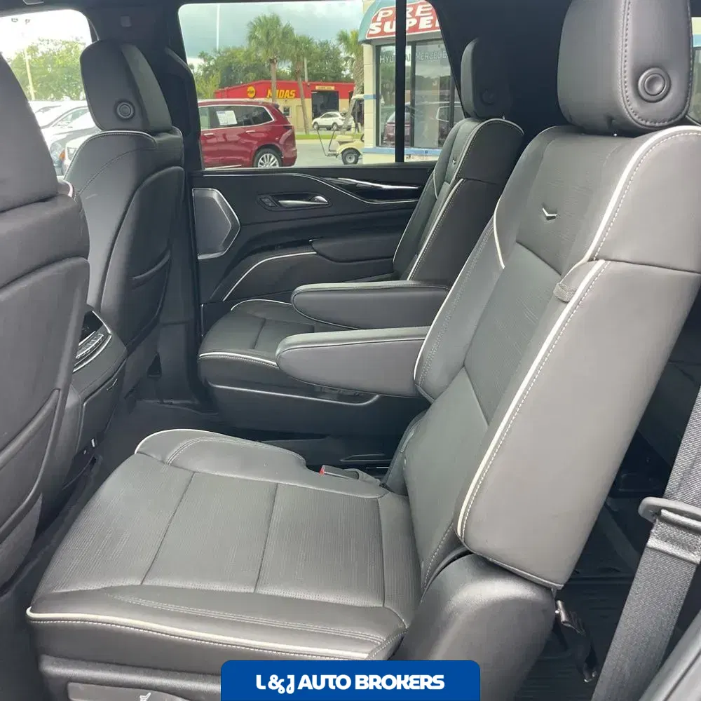 2024 Cadillac Escalade Sport