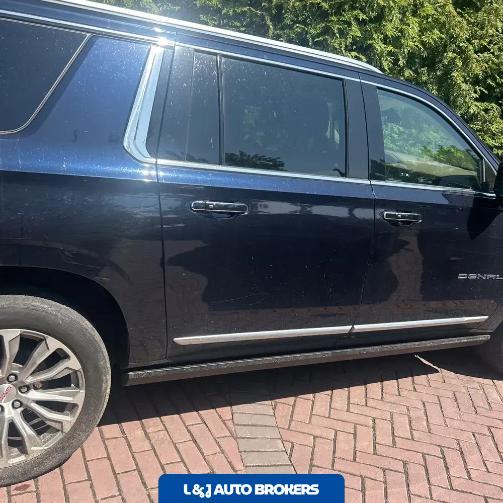 2022 GMC Yukon XL Denali