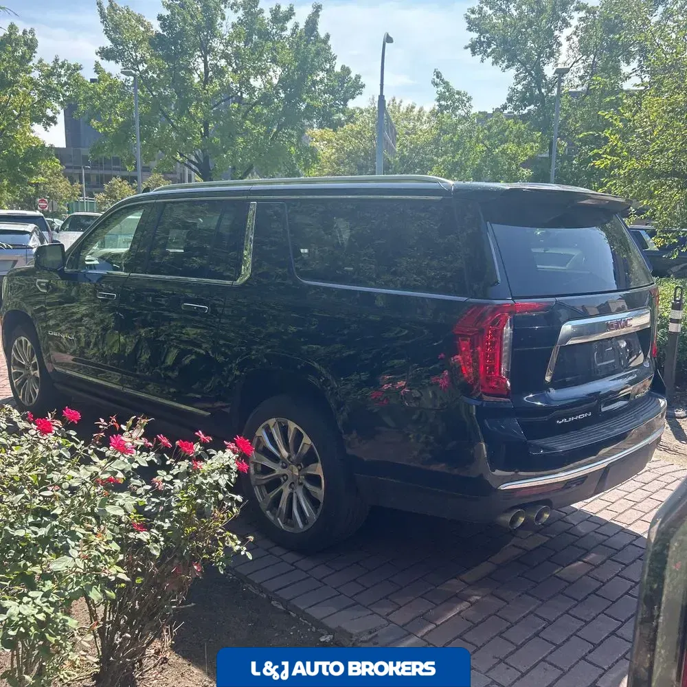 2022 GMC Yukon XL Denali