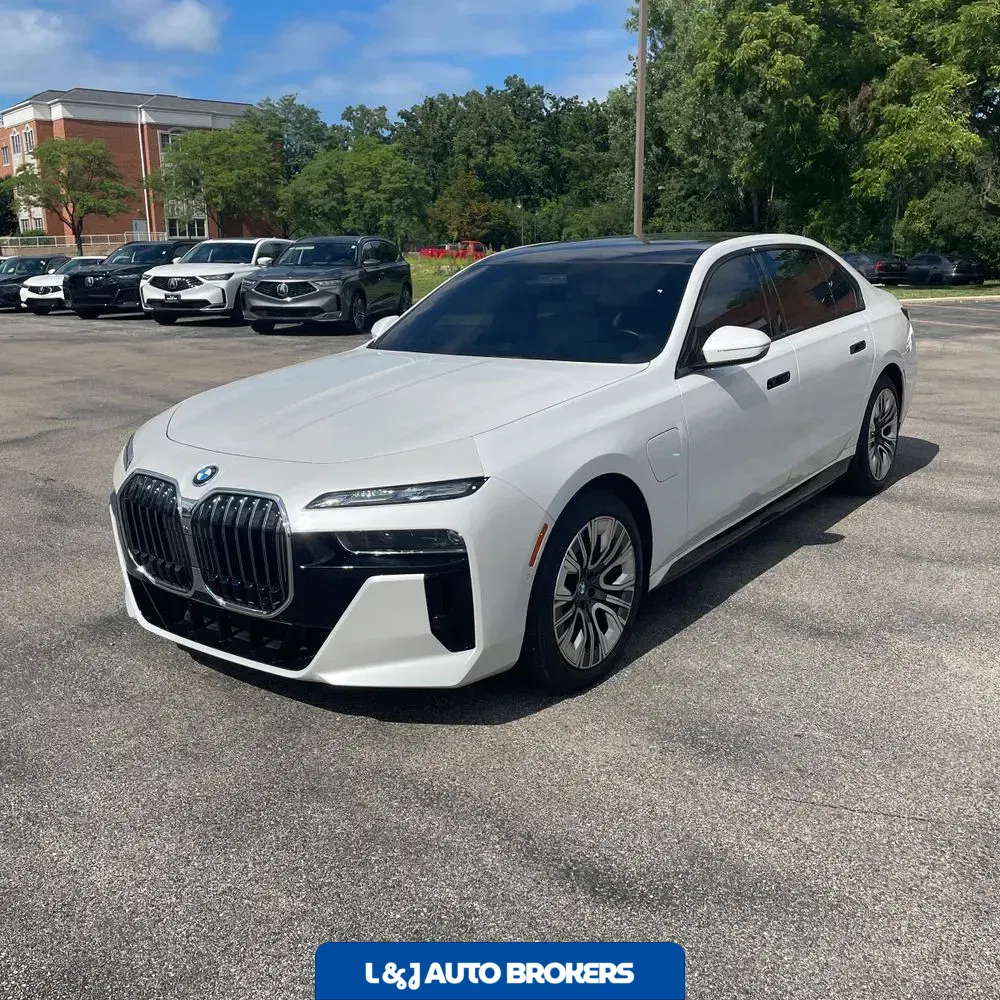 2024 BMW 7-Series 750e xDrive