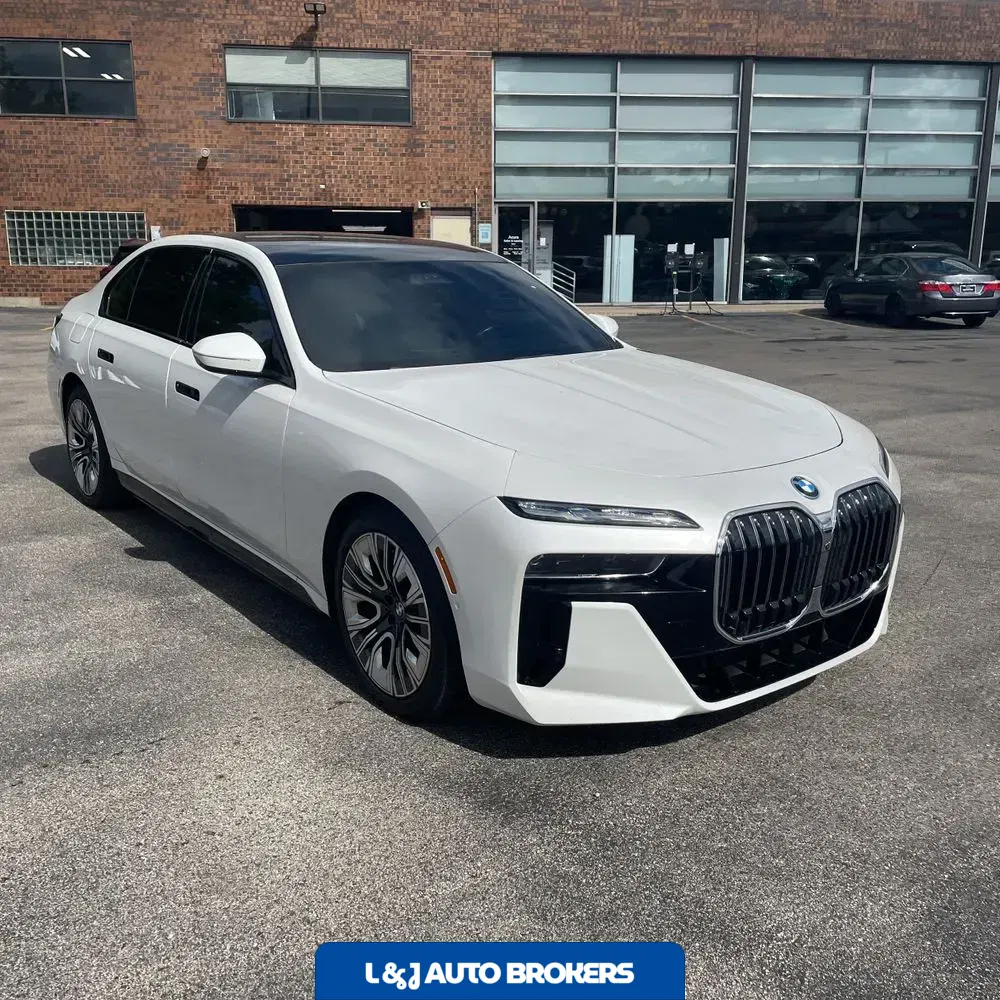 2024 BMW 7-Series 750e xDrive