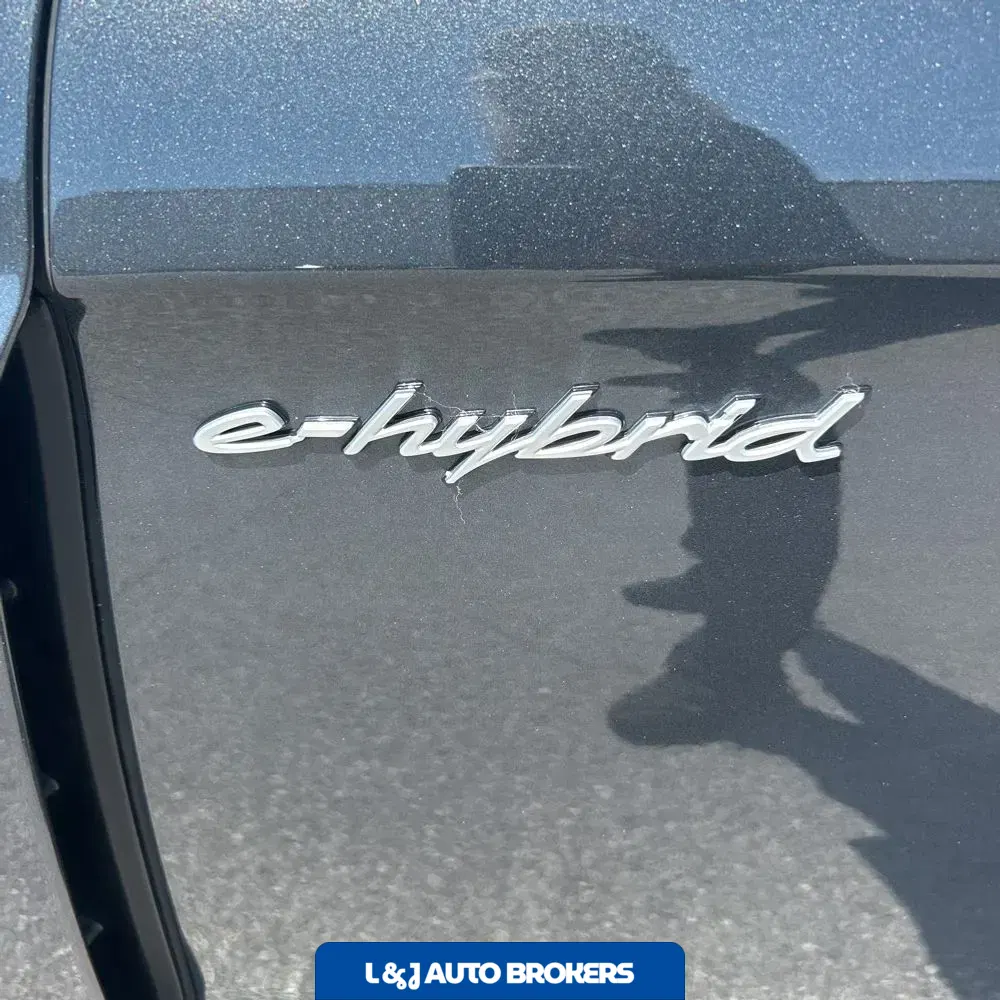 2025 Porsche Panamera 4 E-Hybrid
