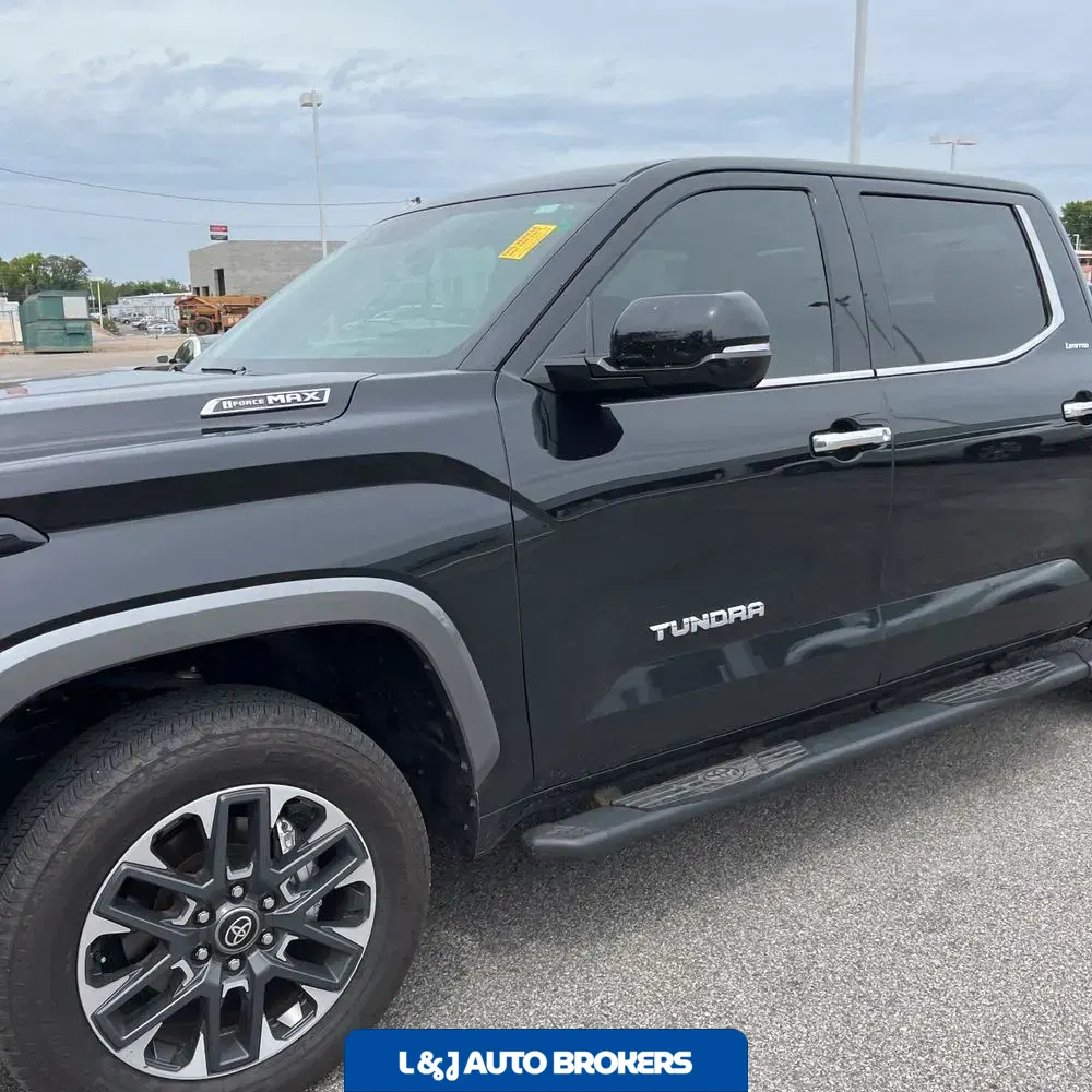 2025 Toyota Tundra Limited HV