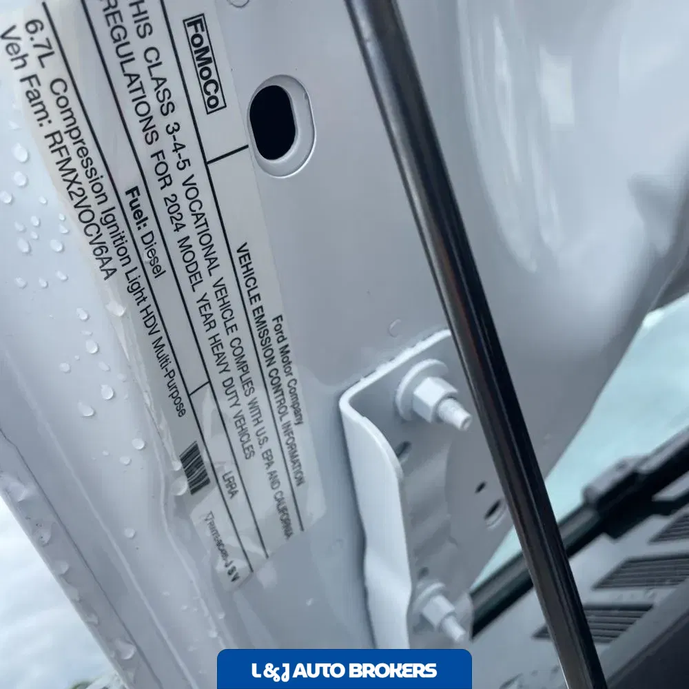 2024 Ford S/D C/C F350 XL