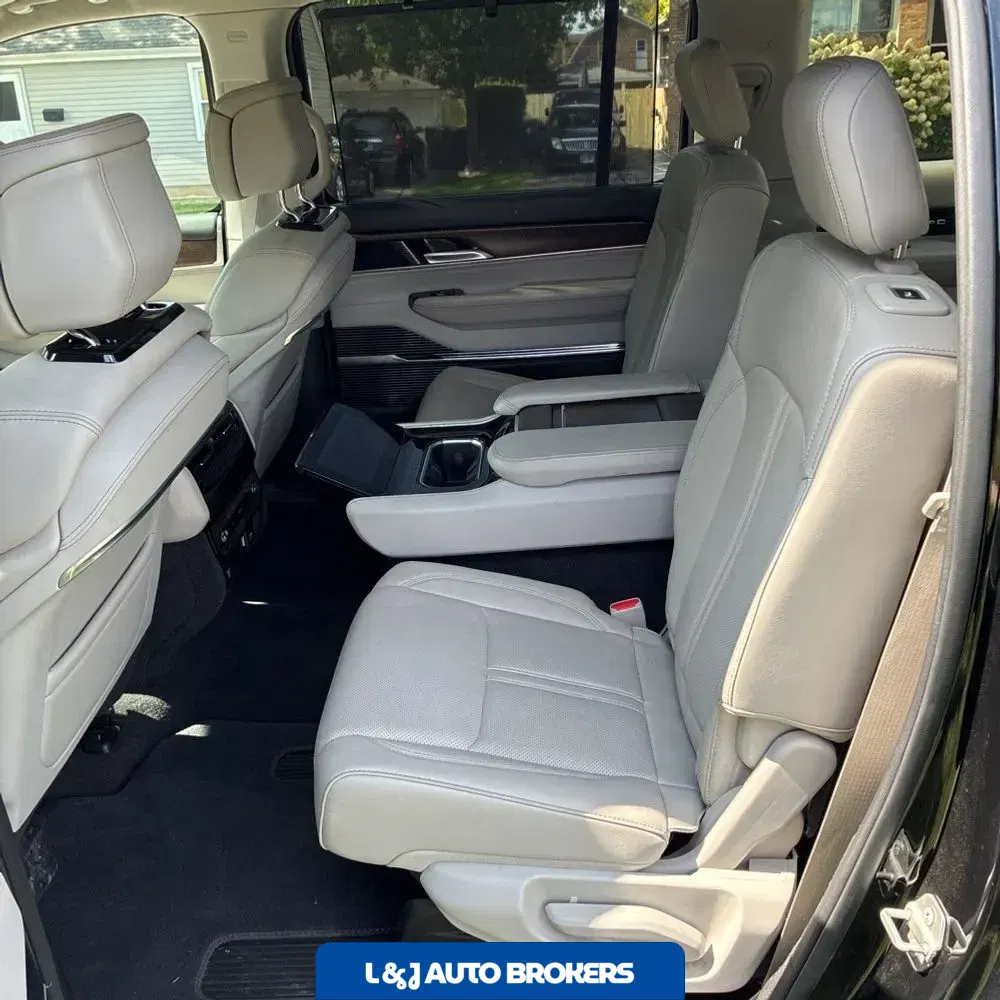 2024 Jeep Grand Wagoneer L Base