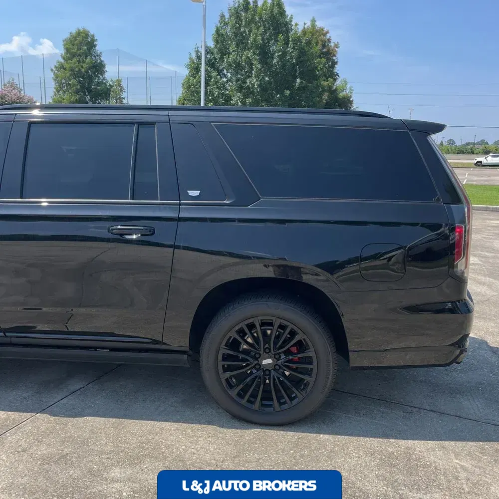 2023 Cadillac Escalade-V ESV Base