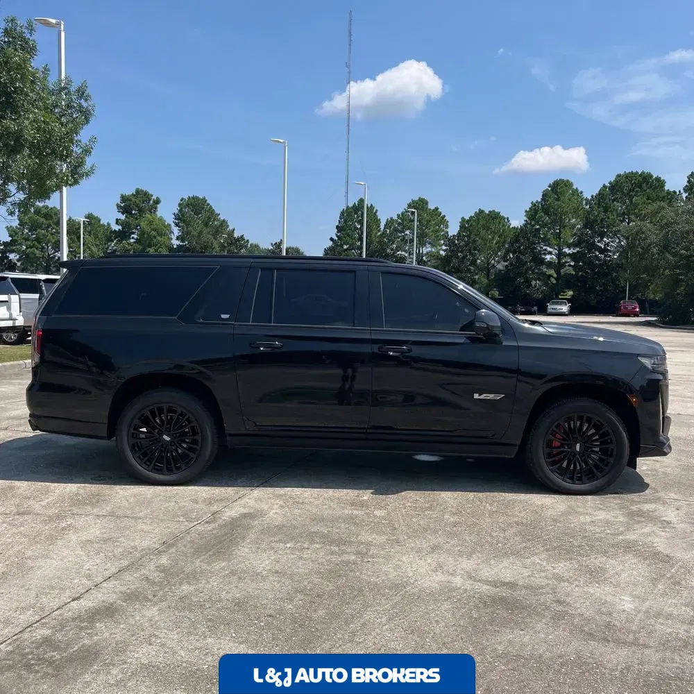2023 Cadillac Escalade-V ESV Base