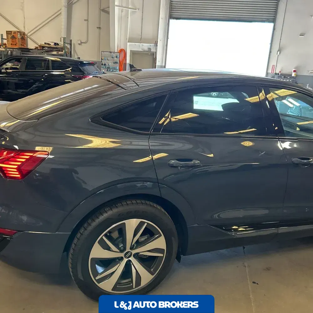 2024 Audi Q8 e-tron S-Line Prem