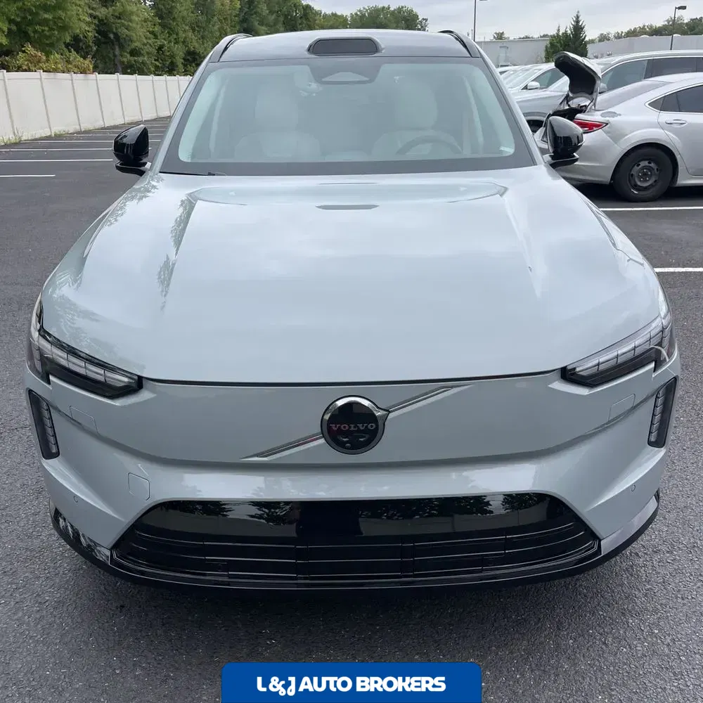 2025 Volvo EX90 Ultra