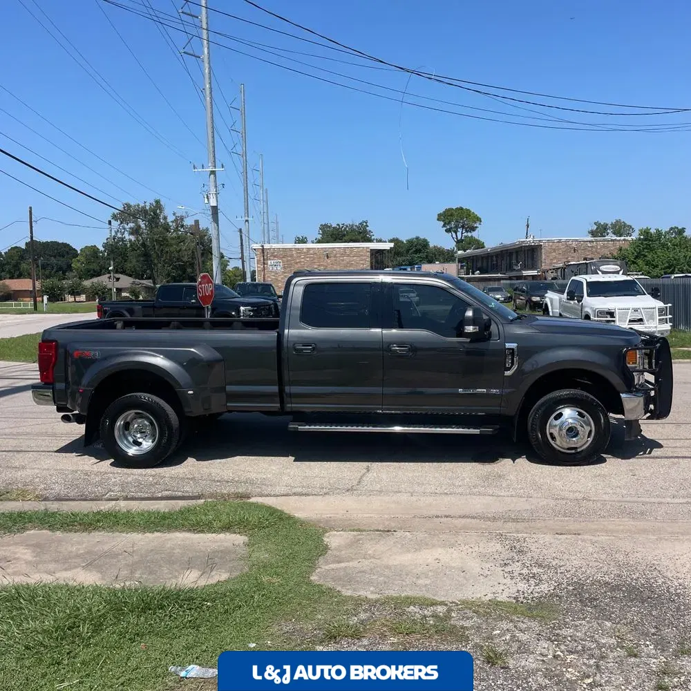 2020 Ford F-350 Super Duty Lariat