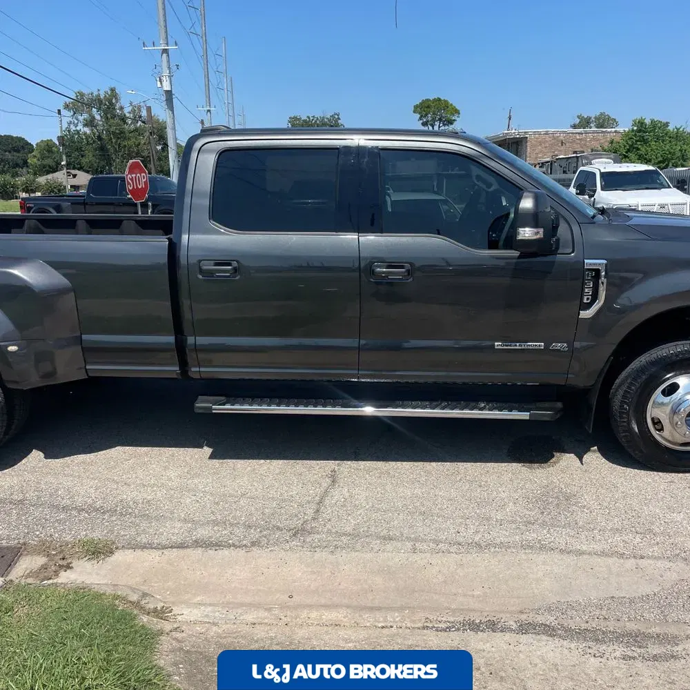 2020 Ford F-350 Super Duty Lariat