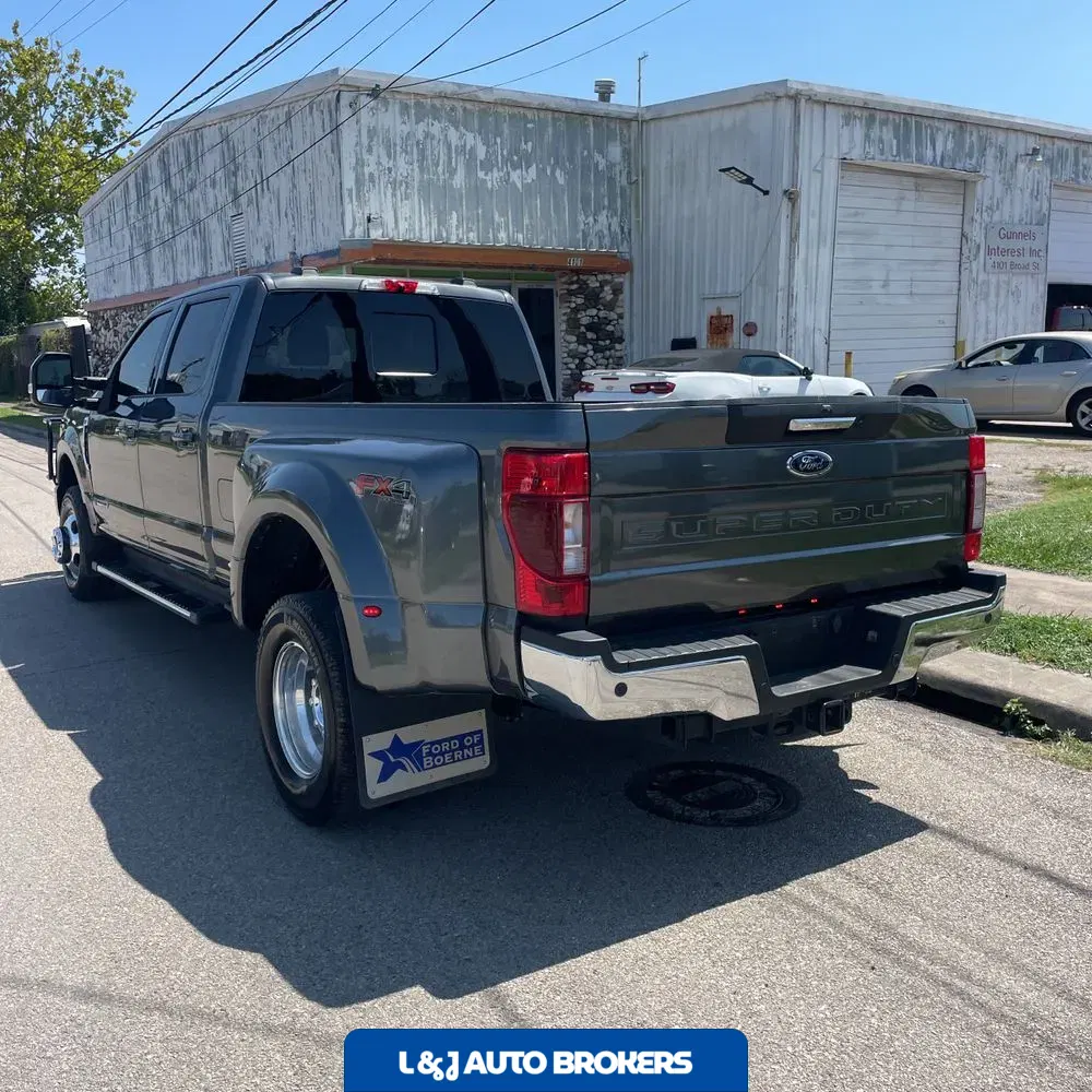 2020 Ford F-350 Super Duty Lariat