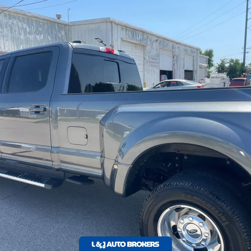 2020 Ford F-350 Super Duty Lariat