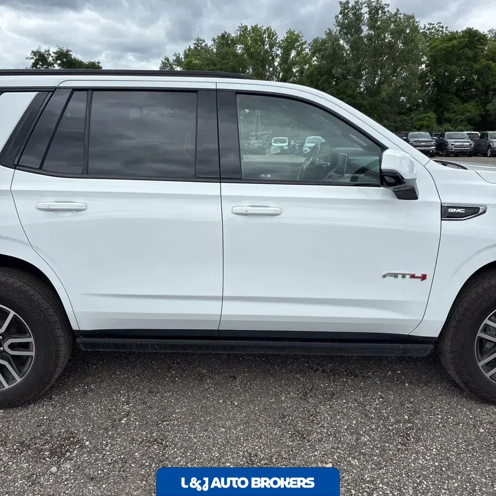 2023 GMC Yukon AT4