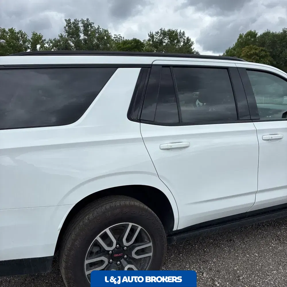2023 GMC Yukon AT4