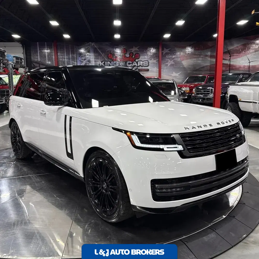 2023 Land Rover Range Rover P530 SE LWB
