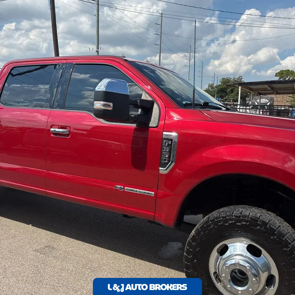 2022 Ford F-350 Super Duty Lariat
