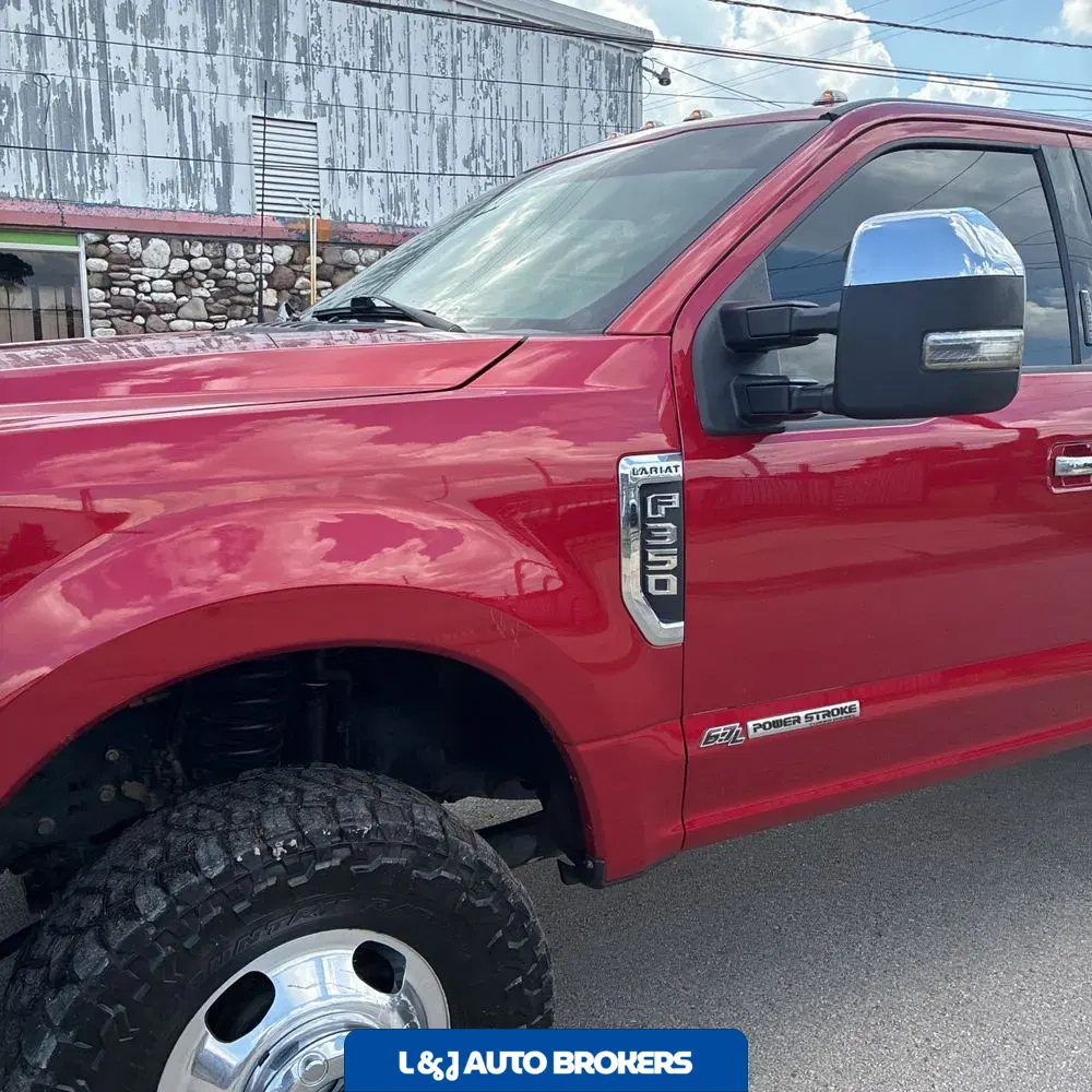 2022 Ford F-350 Super Duty Lariat