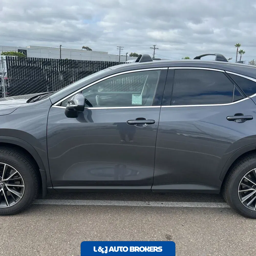2025 Lexus NX 350h Premium