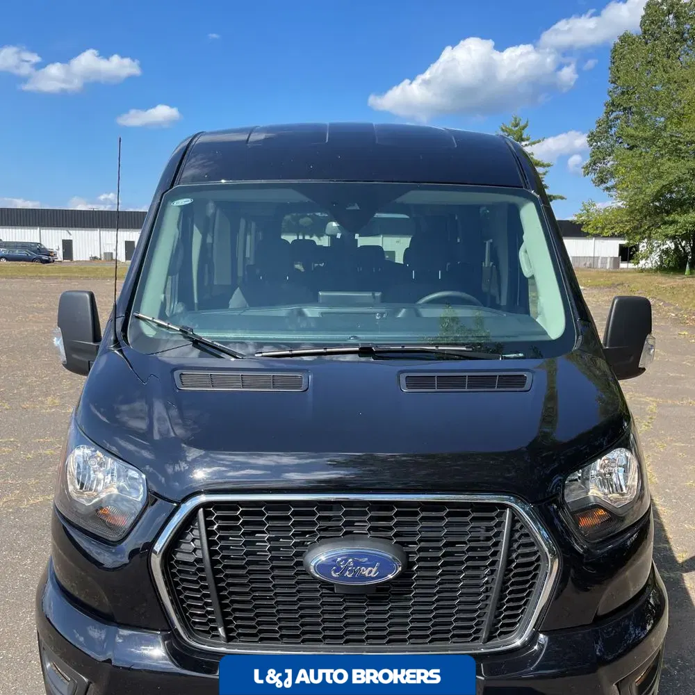 2025 Ford Transit 350 XLT