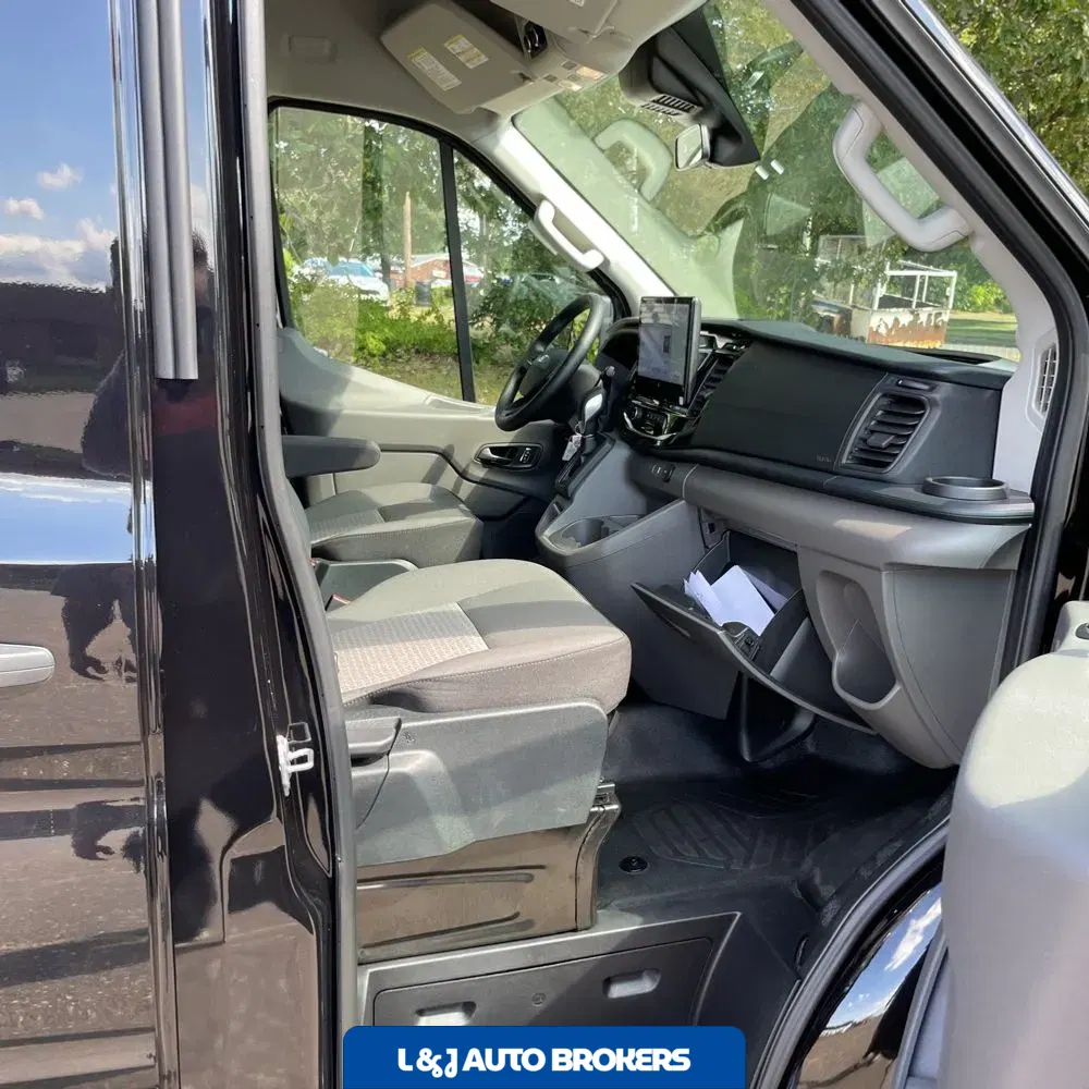 2025 Ford Transit 350 XLT
