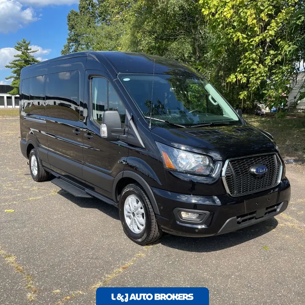 2025 Ford Transit 350 XLT