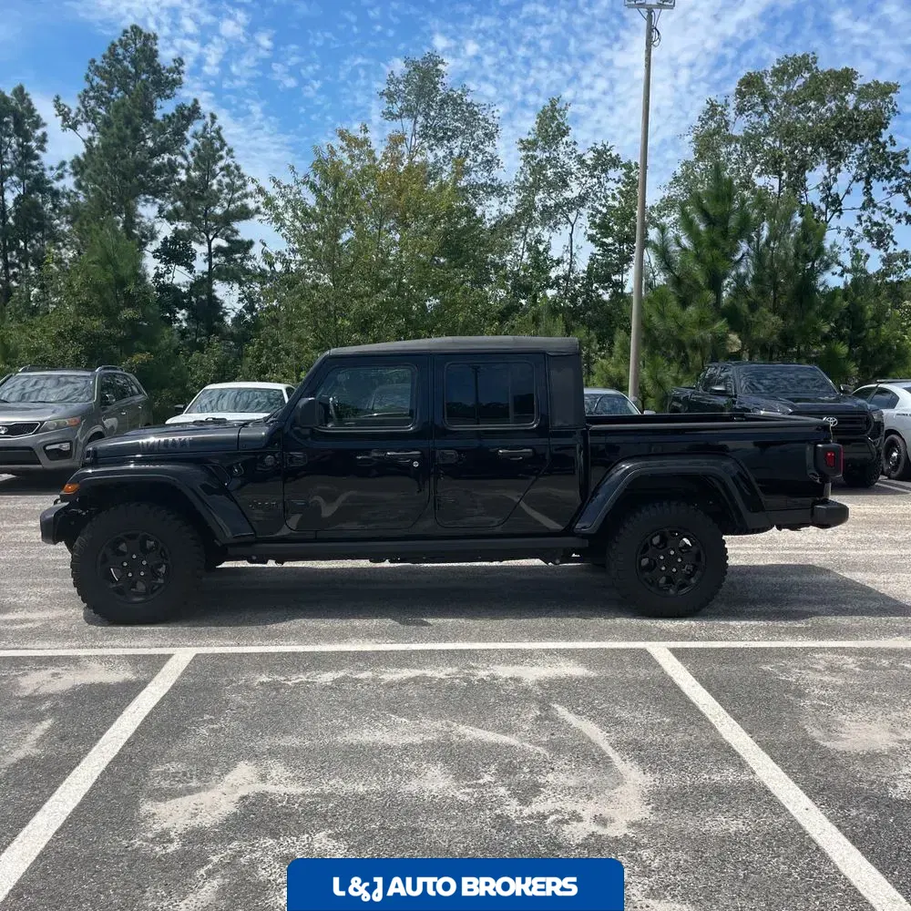 2023 Jeep Gladiator Willys