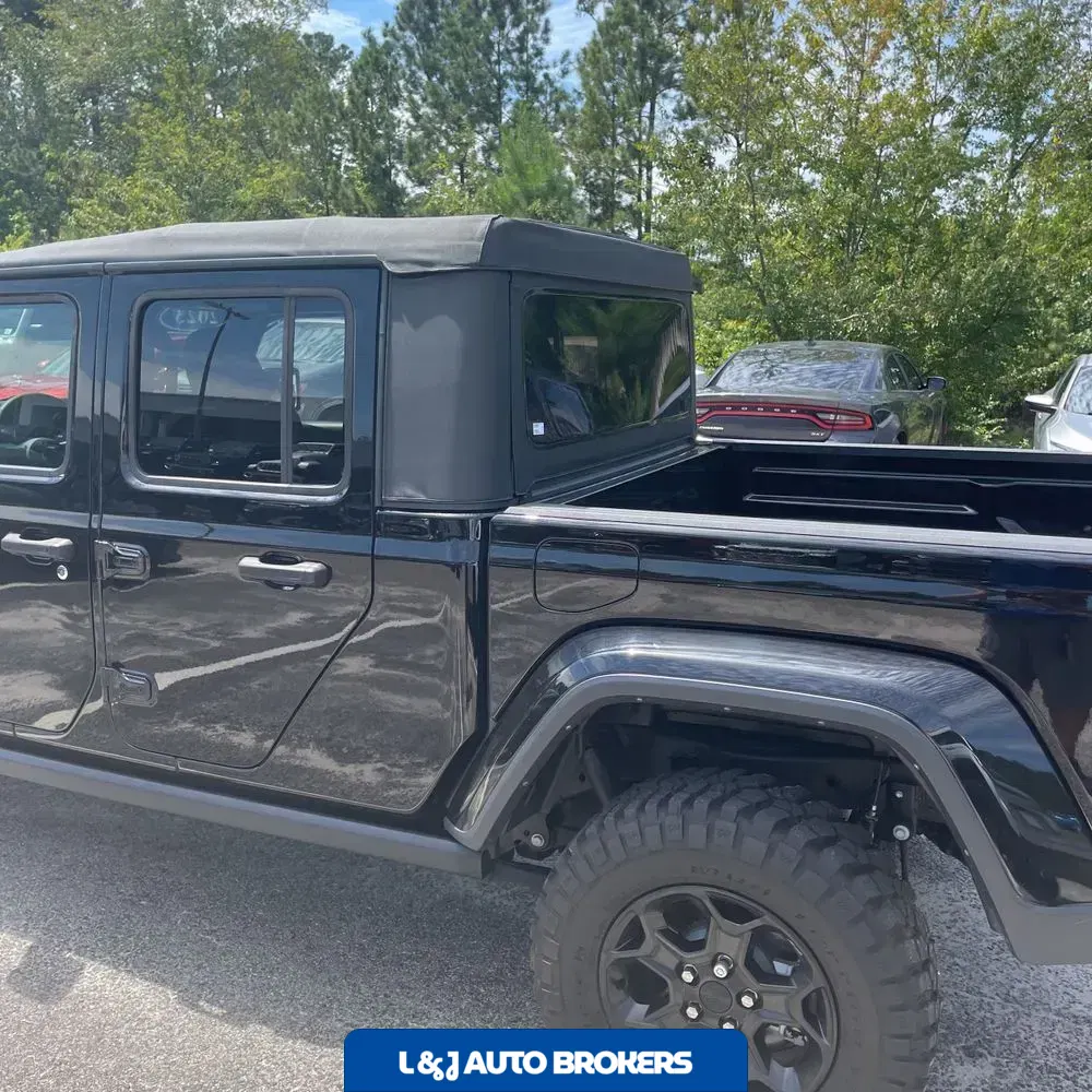 2023 Jeep Gladiator Willys