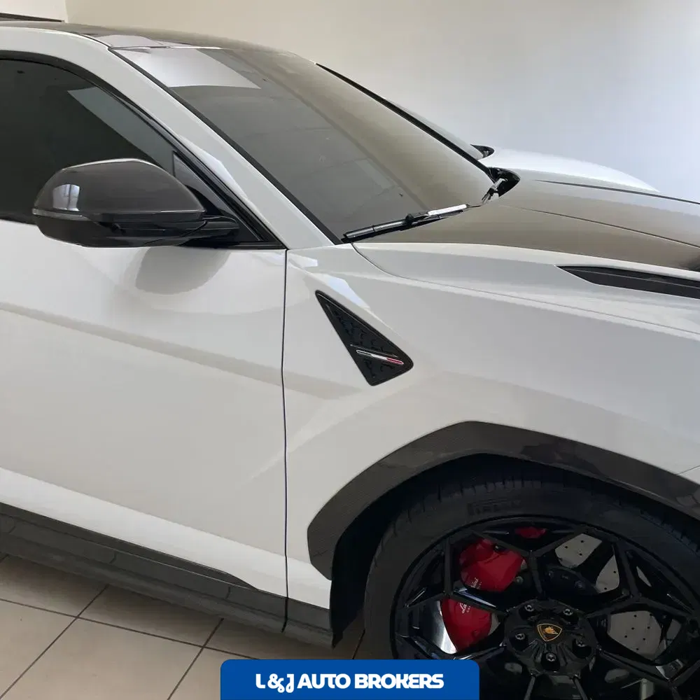 2023 Lamborghini Urus Base