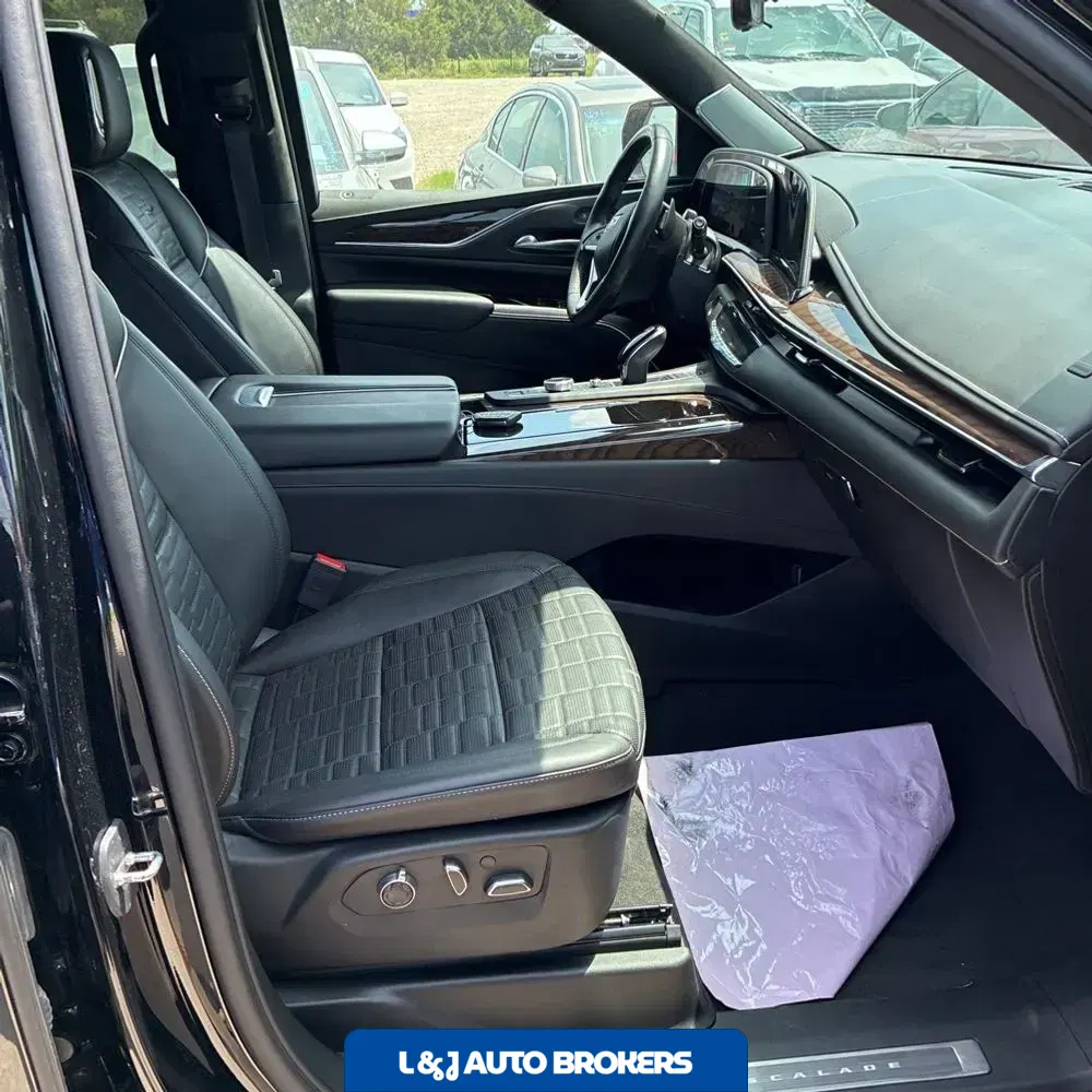2023 Cadillac Escalade Sport Platinum