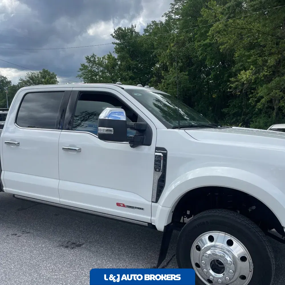 2024 Ford F-450 Super Duty Platinum