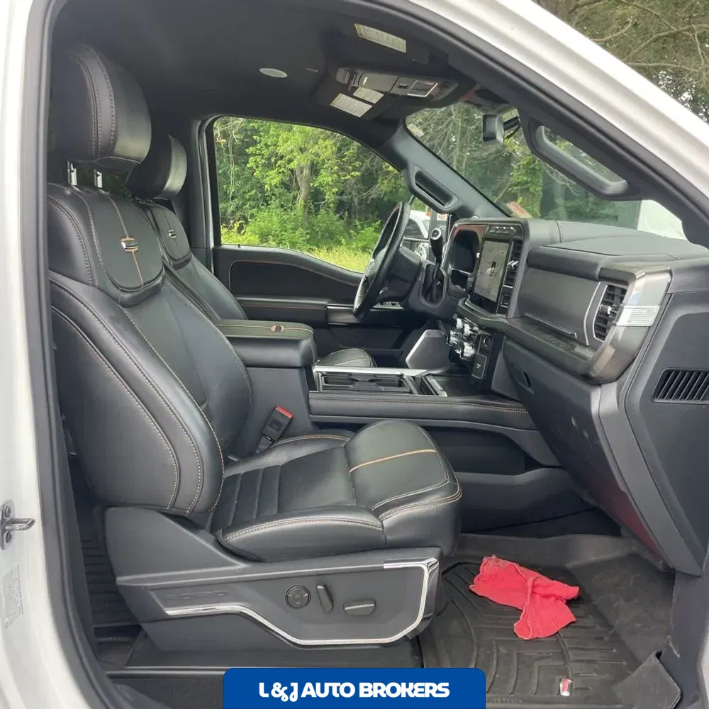 2024 Ford F-450 Super Duty Platinum