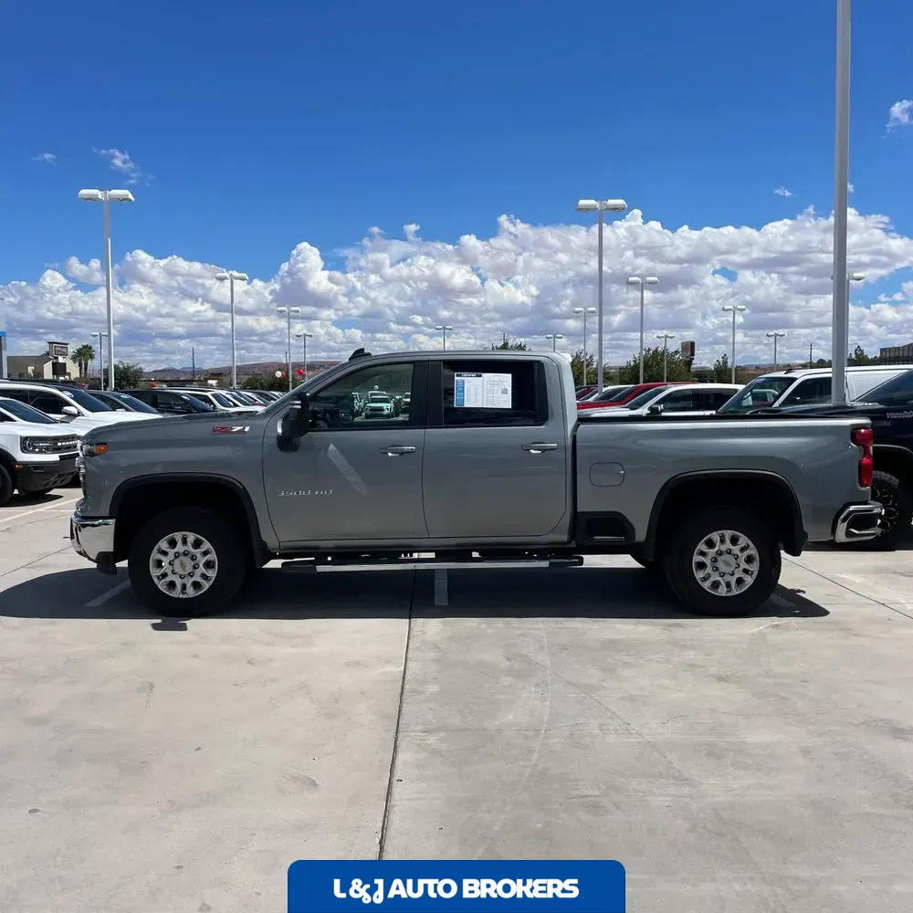 2024 Chevrolet Silverado 3500HD LT