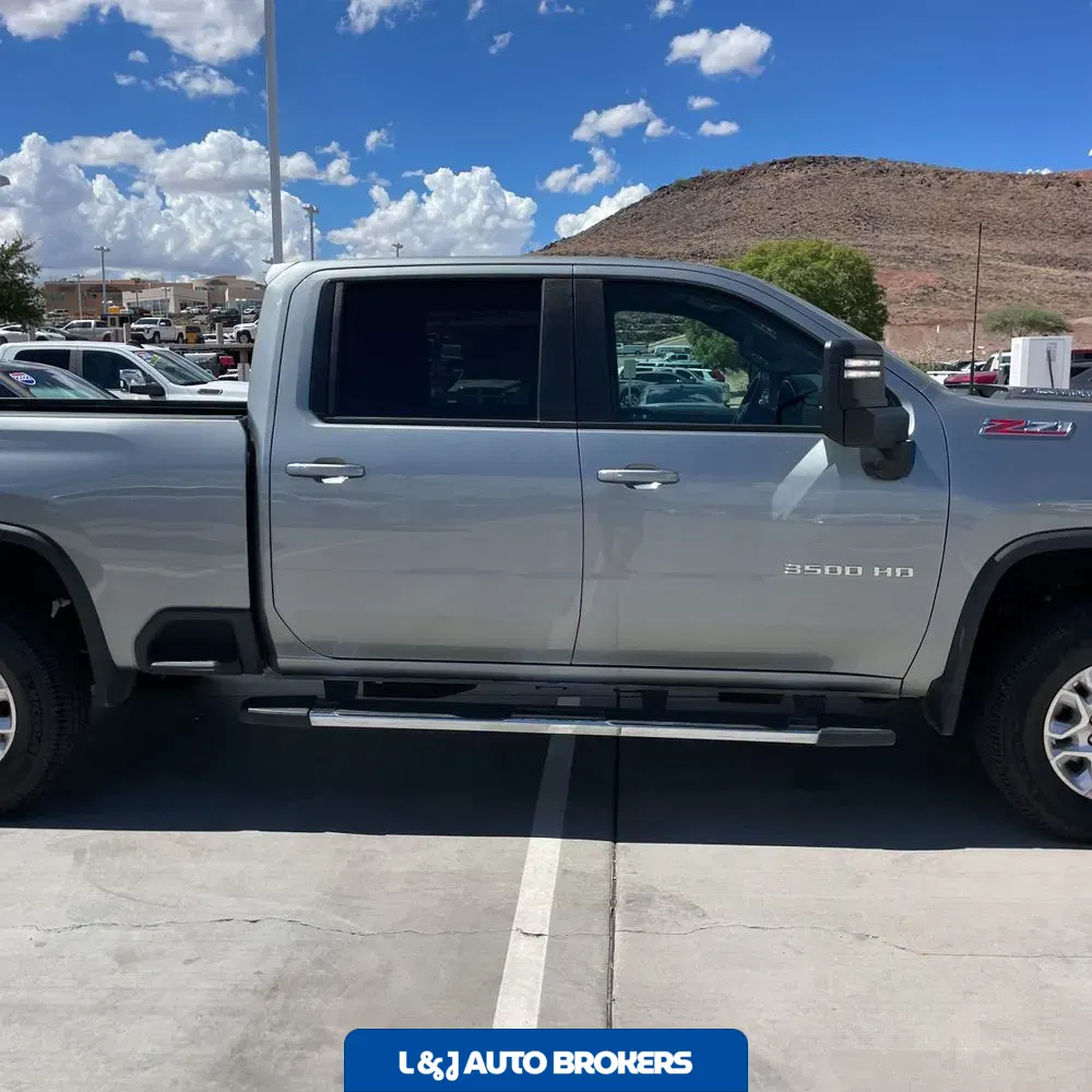 2024 Chevrolet Silverado 3500HD LT