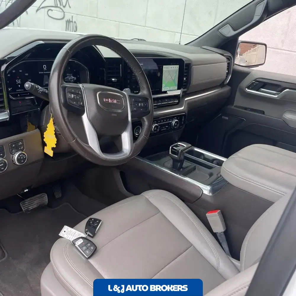 2023 GMC Sierra 1500 SLT