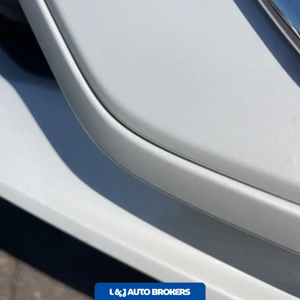 2023 Volvo XC90 T8 - Plus