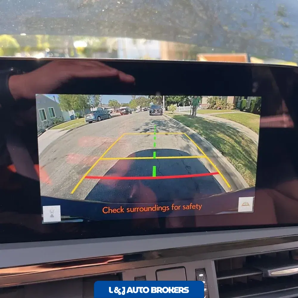 2025 Lexus ES 300h Base