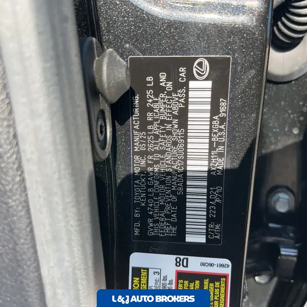 2025 Lexus ES 300h Base