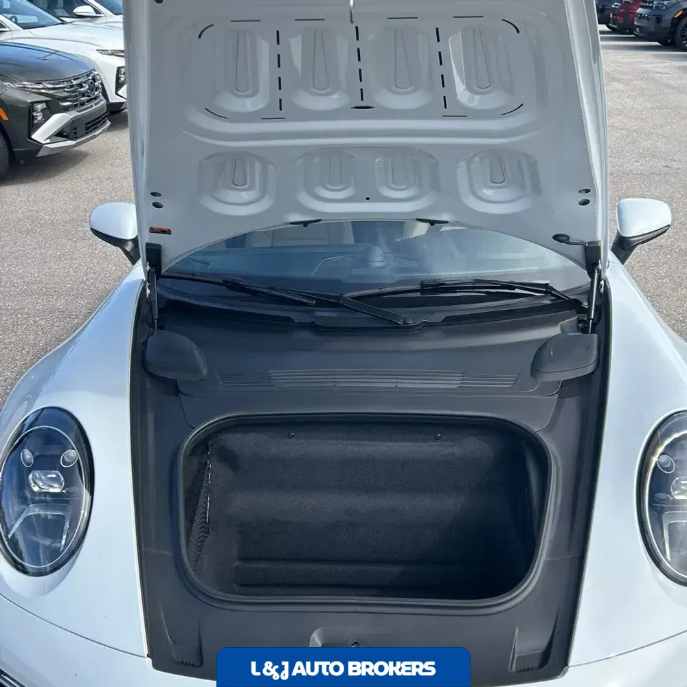 2023 Porsche 911 Carrera