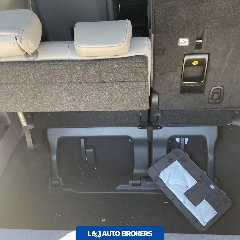 2024 Toyota Sienna XLE 7-Passenger