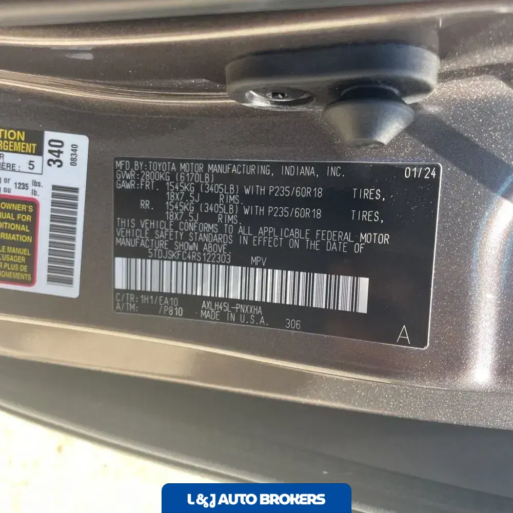 2024 Toyota Sienna XLE 7-Passenger