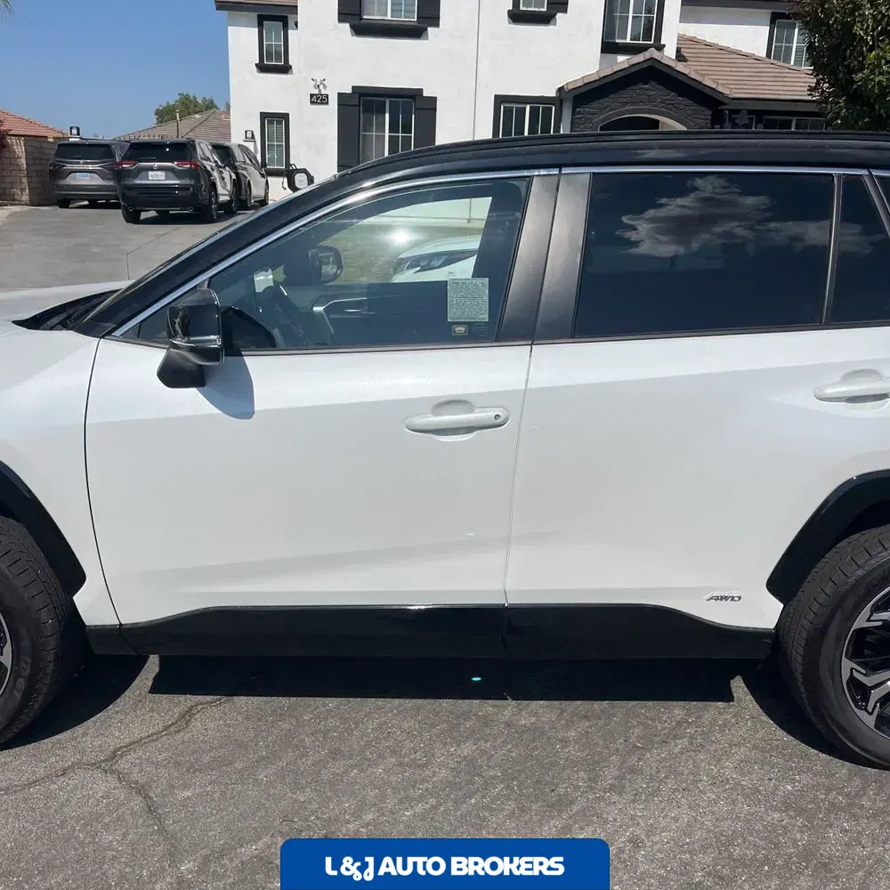2025 Toyota RAV4 Plug-in Hybrid XSE