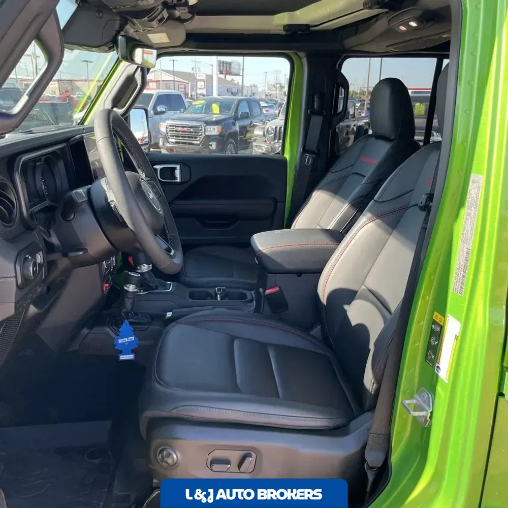 2025 Jeep Wrangler Rubicon X