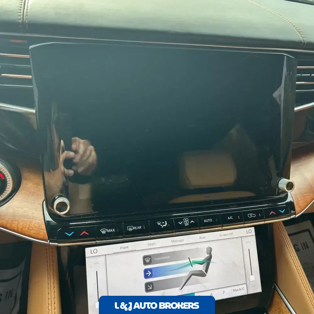 2022 Jeep Grand Wagoneer Series III