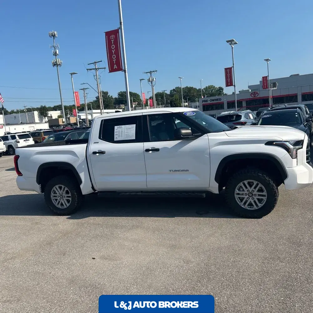 2025 Toyota Tundra SR5