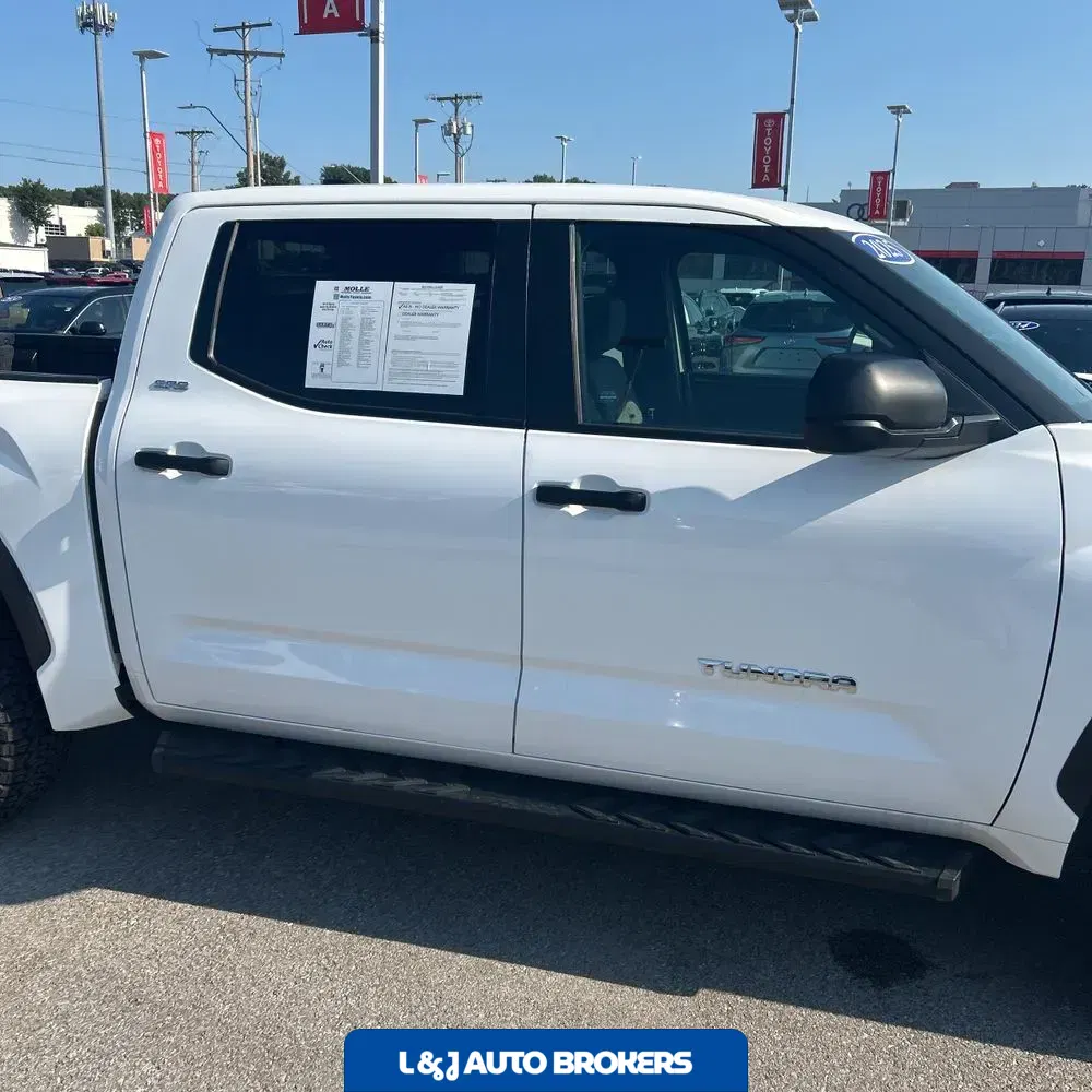 2025 Toyota Tundra SR5
