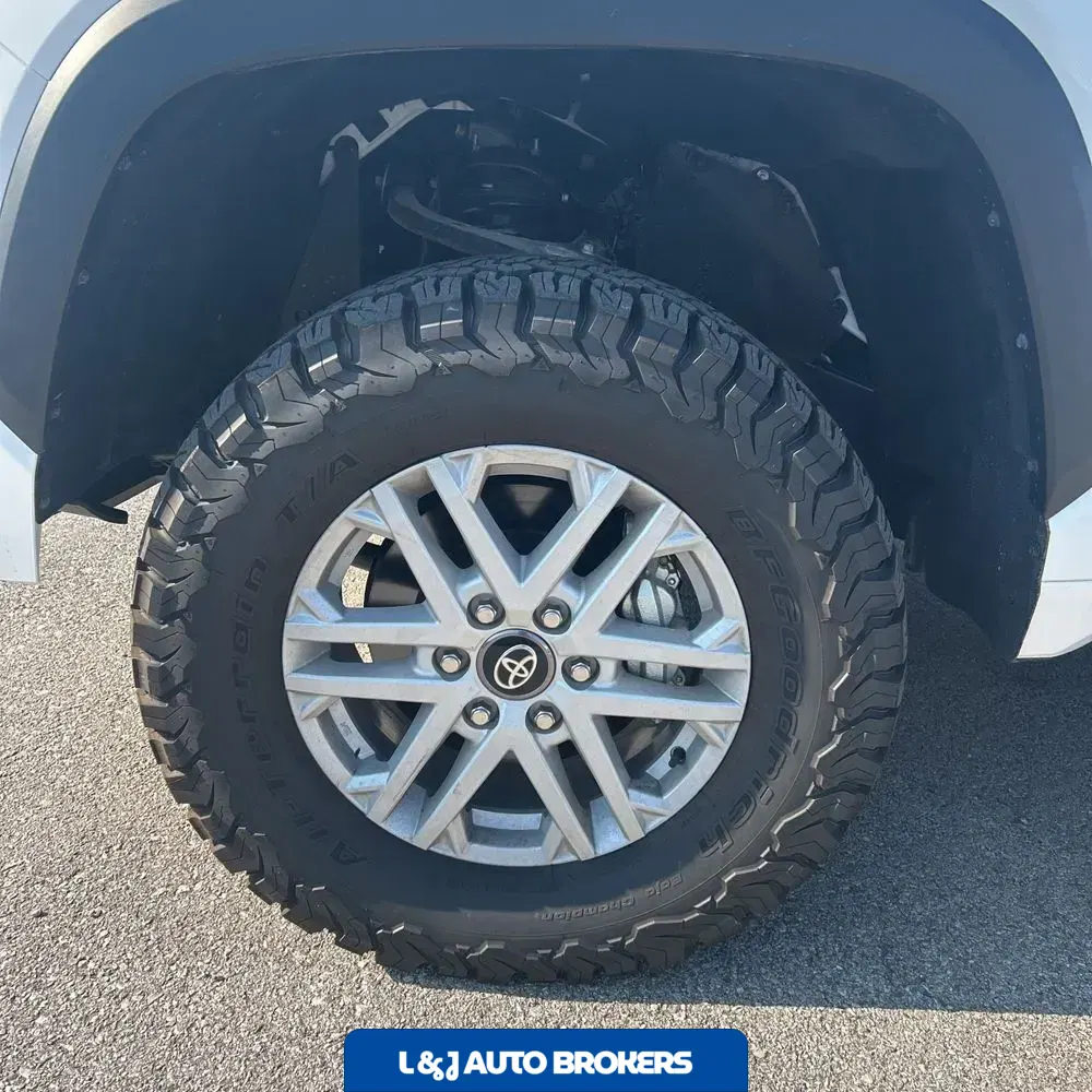 2025 Toyota Tundra SR5